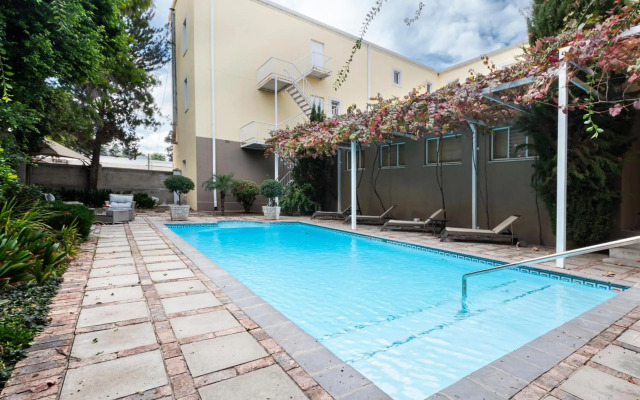 Queen’s Hotel by BON Hotels