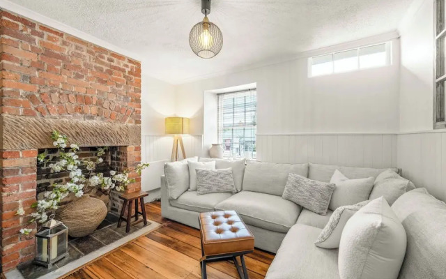 Stylish 3 Bedroom Townhouse - Hobart CBD