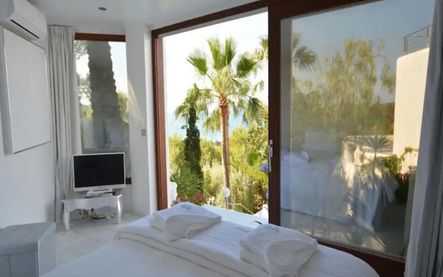Holiday Home With Pool