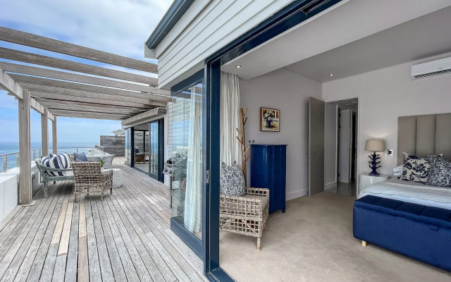 Le Paradis Penthouse Apartment