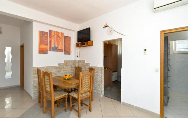 Apartments Smiljan 1466
