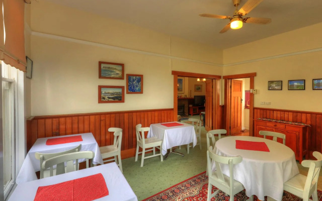 Acacia Bed and Breakfast