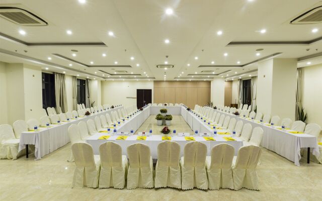 7 Seven Sea Hotel