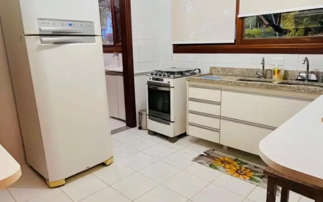 Casa Peixinho - Reserva Imbassaí 3 suítes