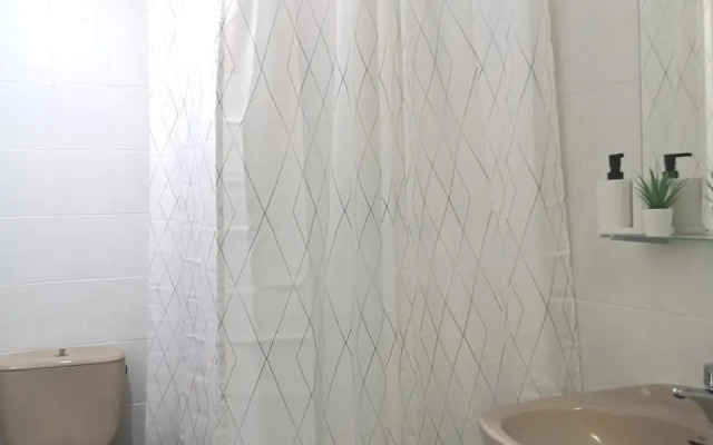 Acogedor apartamento con excelente ubicación.