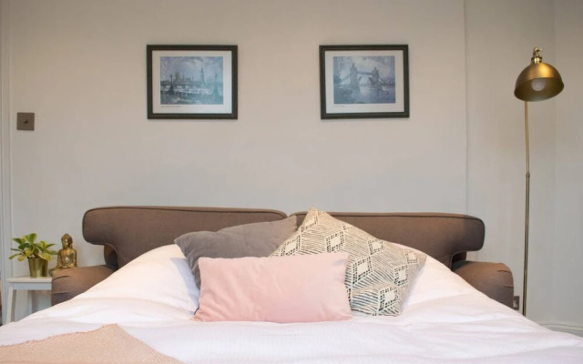 Charming and Cosy Studio Flat Near Greenwich