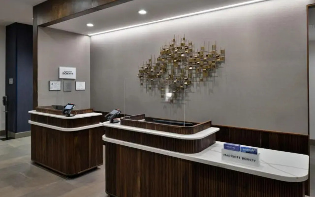 Courtyard by Marriott Raleigh Cary/Crossroads