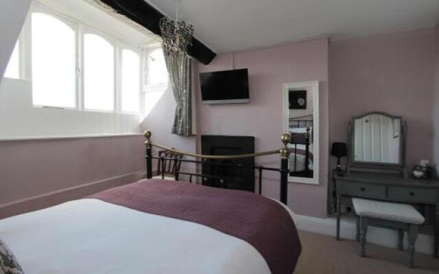 Radcliffe Guest House