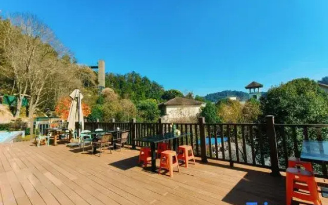 Yichun Huge Hot Spring Holiday Villa