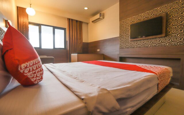 Penthouse Hotel By OYO Rooms