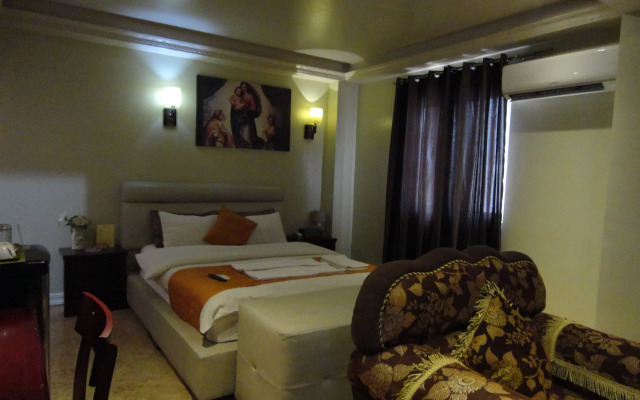 Clark Imperial Hotel