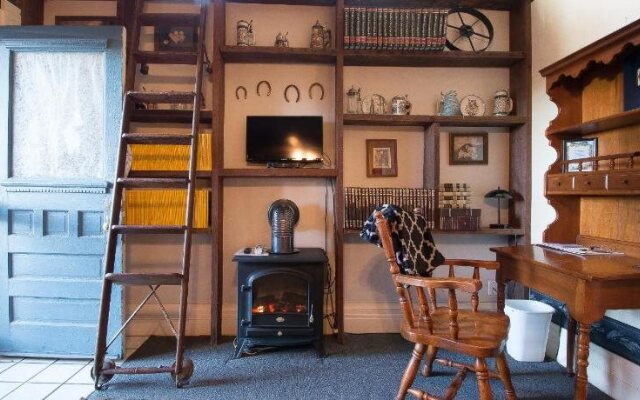 Munzesheimer Manor B&B