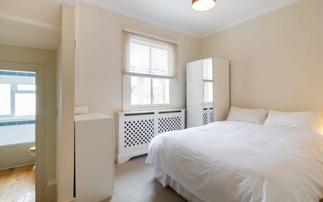 Lovely 1-bed Flat in Fulham Close to Tube!