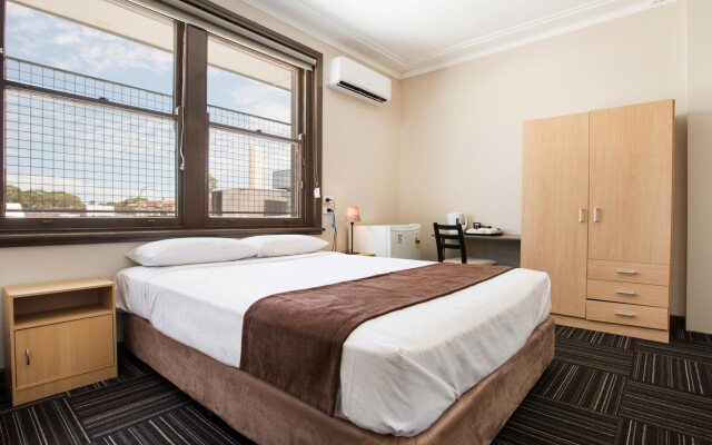 Toongabbie Hotel