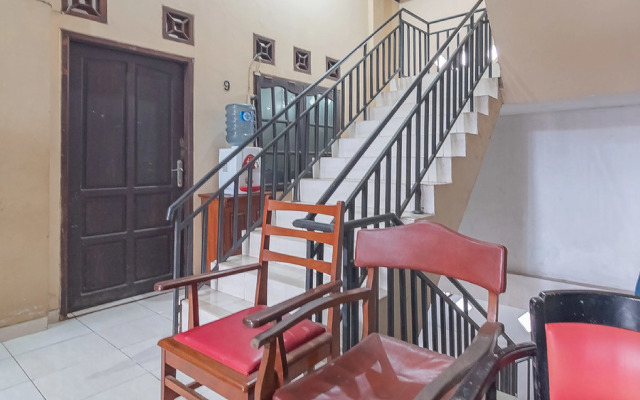 RedDoorz Syariah near Terminal Batu Ampar 2