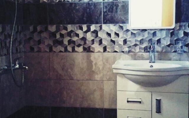 Athina Apartments