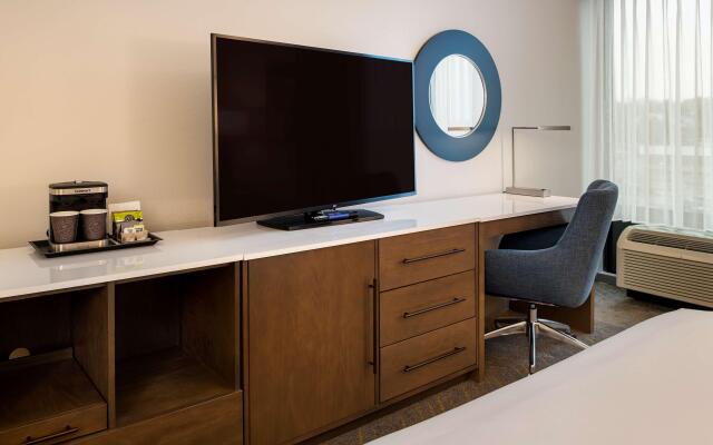 DoubleTree by Hilton Madison East