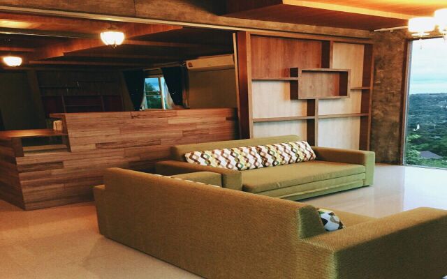 The Resort Angel Hill