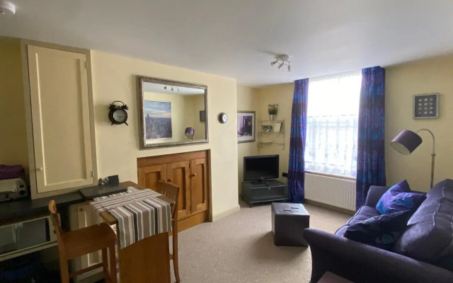 Flat G, 8 Castle Street