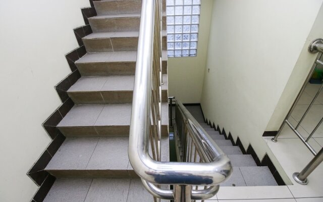 Airy Regol Moh Toha 199 Bandung