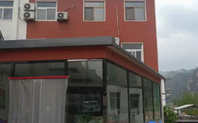 Yeshanpo Yongqing Hotel