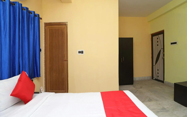 OYO 11530 Maa Tara Guest House