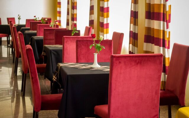 Miale The Hotel