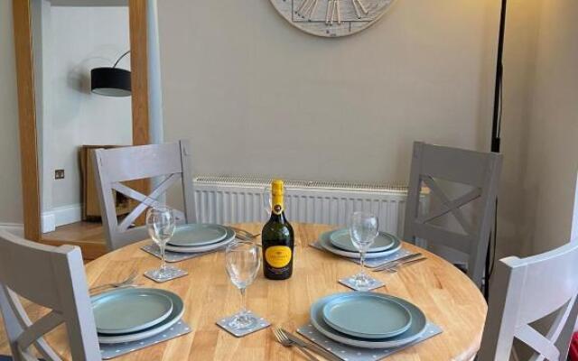 Sandown Seaside Apartment Ground Floor 4