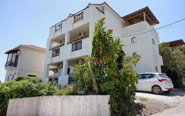 Yiannis Apartment 5 Adults