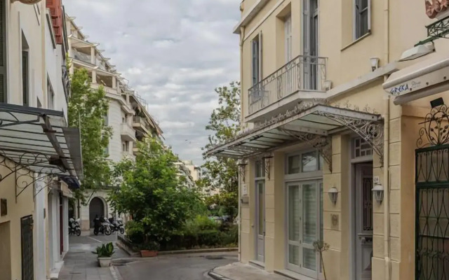 Kyria Boutique House