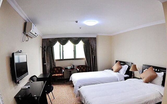 Huasheng Business Hotel