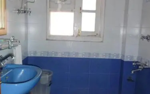 Hotel Kalra Regency