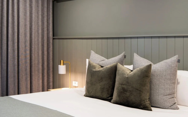 The Clairfield Hotel