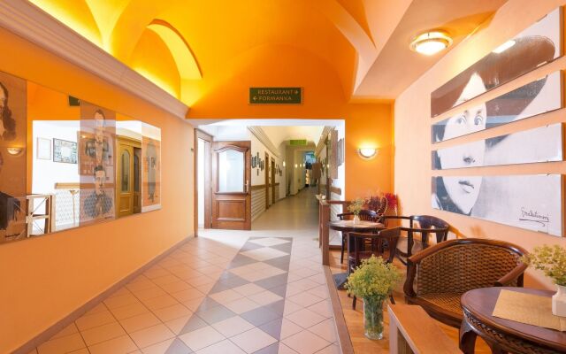 Hotel Concertino Zlatá Husa