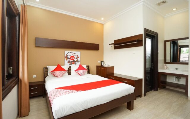 OYO 309 Avila Ketapan Rame Hotel