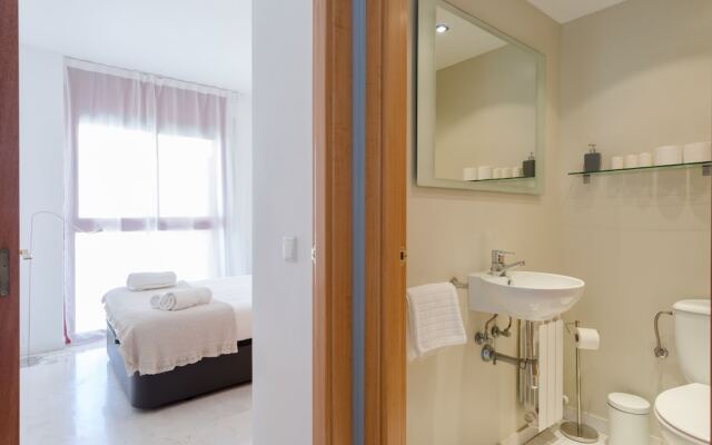 Unique Rentals - Stylish Seafront Duplex