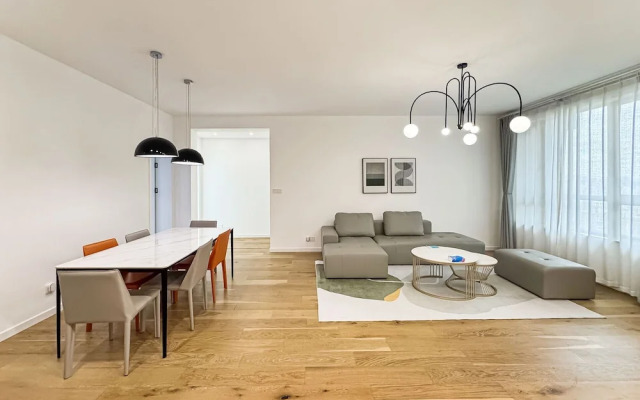 Tyms 2BR 2BA Apt Near MetroCity Line 1 9