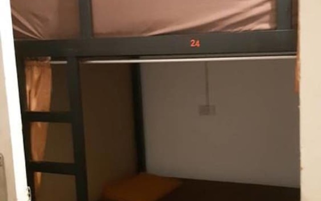 VR Hostel Khaosan