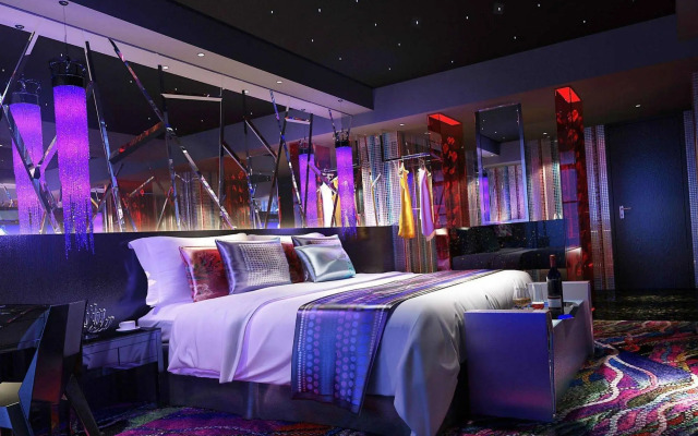 Grand Nest Hotel