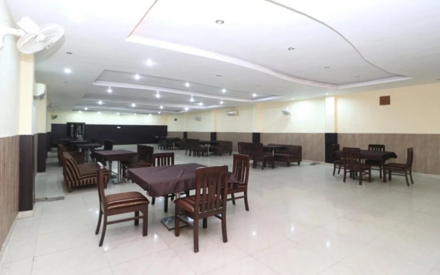 A K Regency Hotel By OYO Rooms