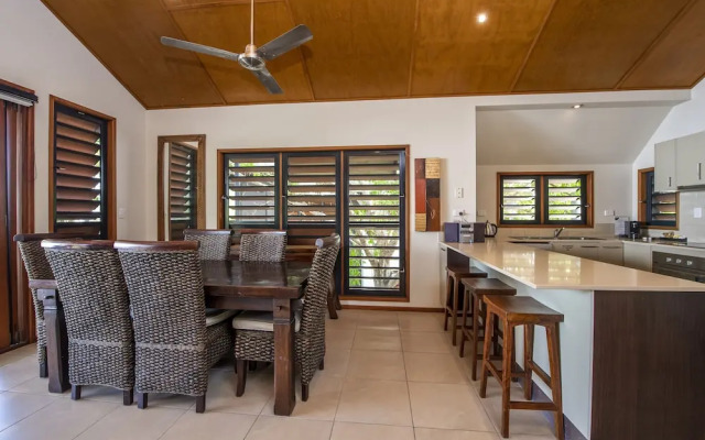 Pure Magnetic Villa 9