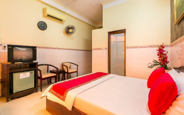 Quy Loc Hotel by OYO Rooms