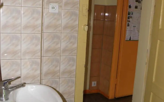 Szkolne Schronisko Młodzieżowe Złoty Widok