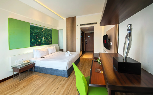 Grand Candi Hotel – Guest Rooms – Semarang