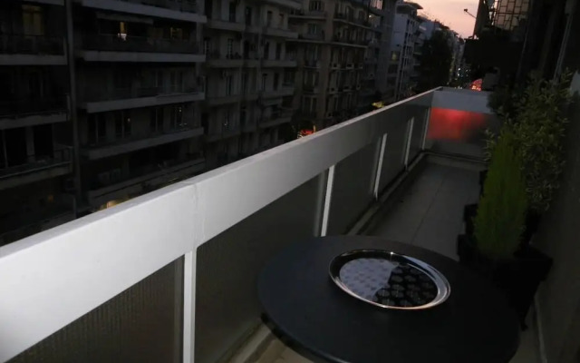 Luxurious Cozy Stay in the Heart of the City