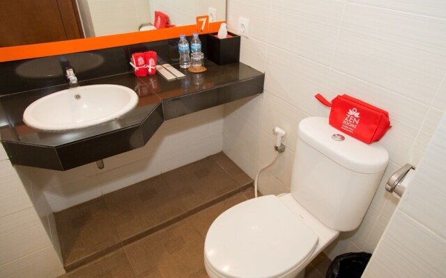 ZEN Rooms Kuta Sunset Road 2