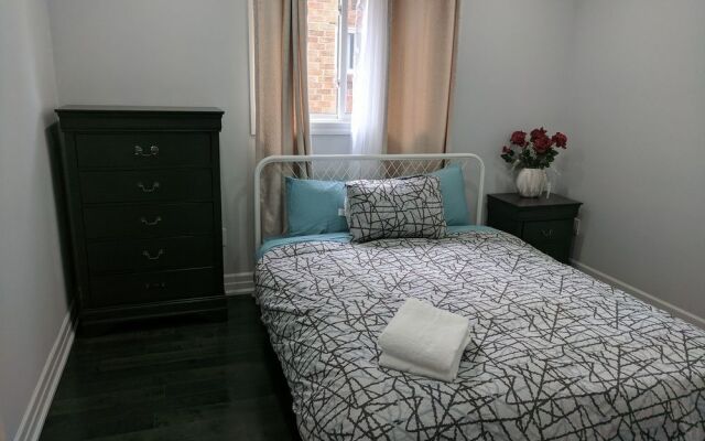 QuickStay - Beautiful 5bdrm House in Vaughan