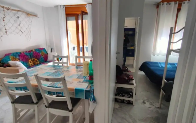 Completely Refurbished Flat Near the Beach