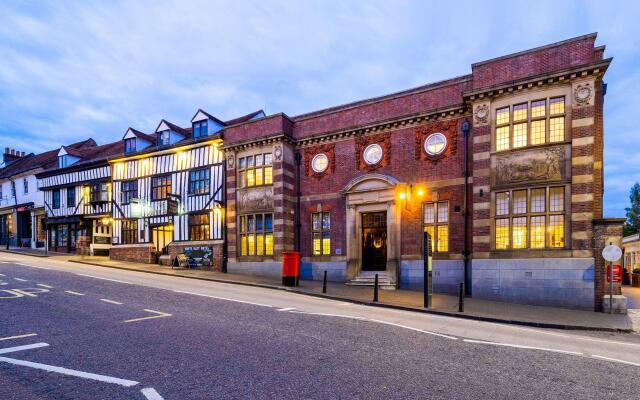 The Samuel Ryder Hotel St Albans, Tapestry Collection Hilton