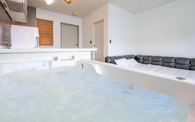 Gapyeong Topclouds Pet&spa Pension